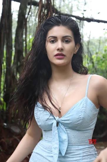 MALE ESCORT REAL JOBS AVAILABLE FOR FRESHERS